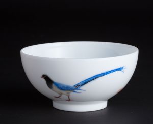 雍荷堂珐琅彩瓷器艺术品蓝雀