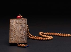 沉香棋楠牌子精品艺术雕件四君子